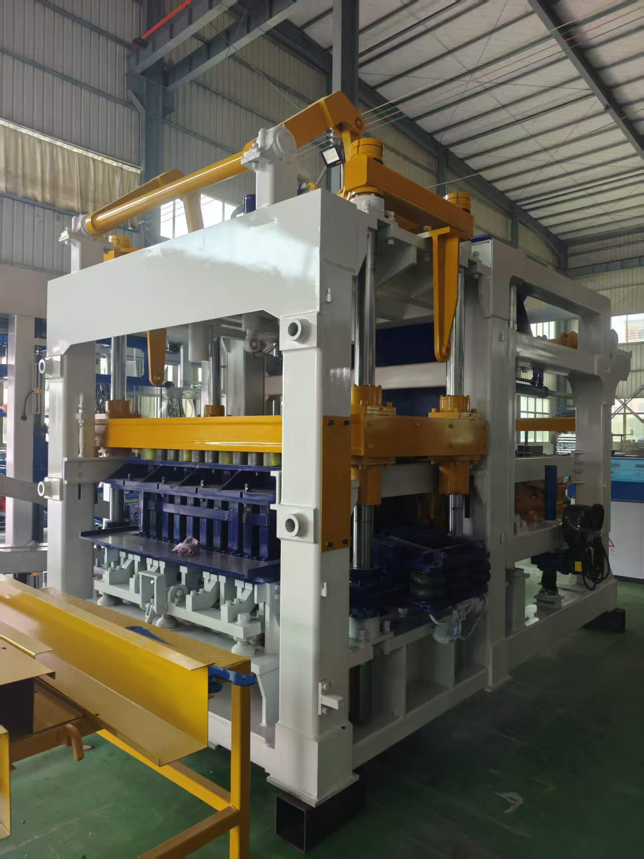 Concrete Block Production Line Successfully Shipped to Central Asia